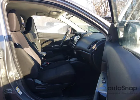 2020 Mitsubishi Outlander Sport 2.0 Se z USA, uszkodzony, nr VIN JA4AP4AU8LU023185